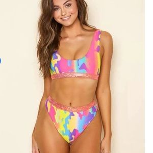 Electric camp dippin daisy bikini top